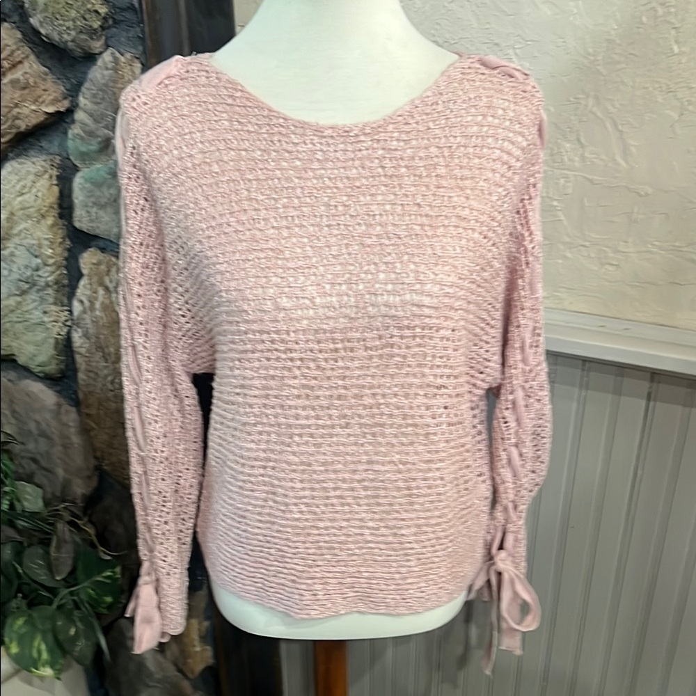 Rewind Soft Pink Crochet Top